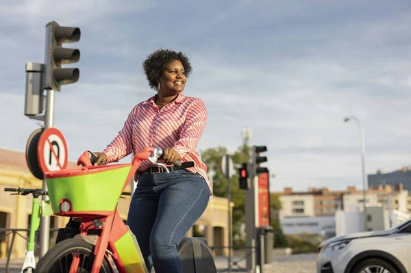 ¿Cuáles son las ventajas de los huertos urbanos para la comunidad y el medio ambiente?